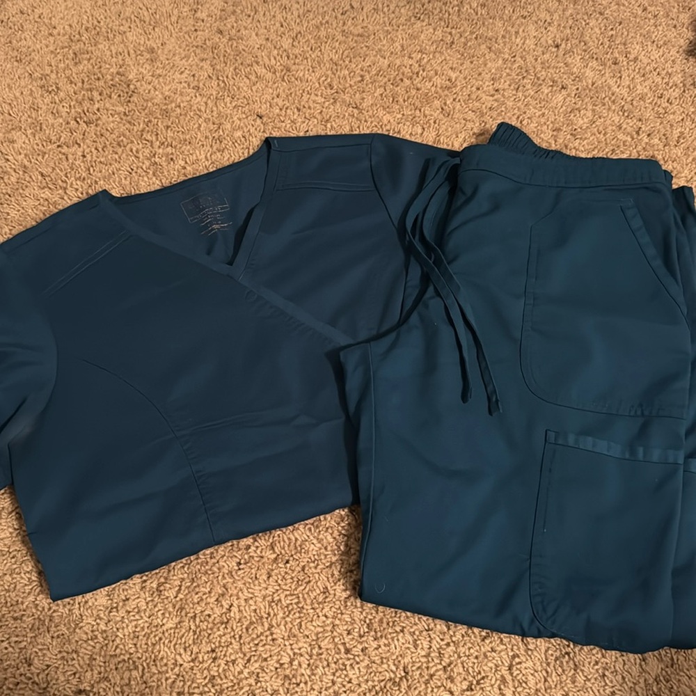 Cherokee Scrub Set